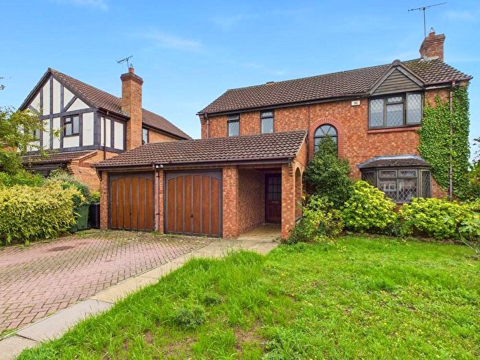 4 Bedroom Detached House For Sale In Primrose Crescent, St Peters, Worcester, WR5
