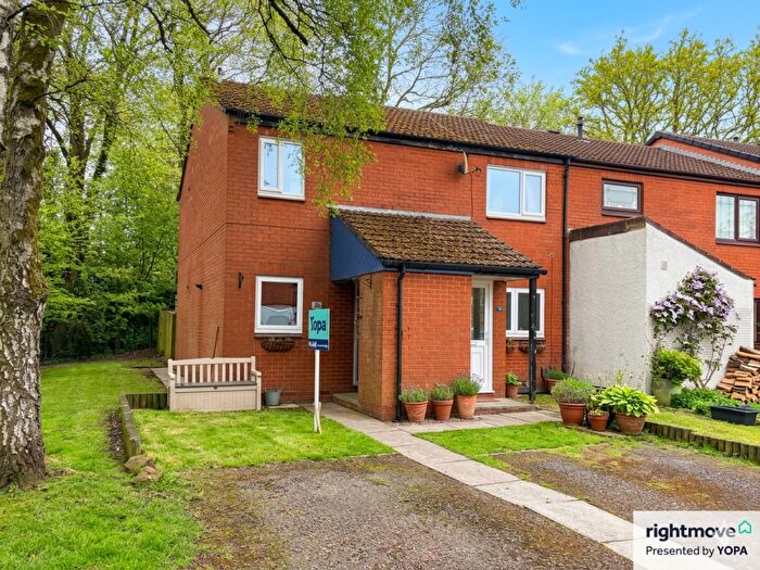 2 Bedroom Flat For Sale In Pingle Croft, Chorley, PR6