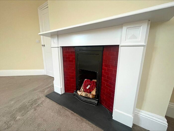 2 Bedroom End Of Terrace House To Rent In The Green, Idle, Bradford, West Yorkshire, BD10