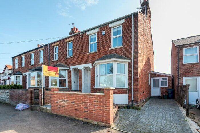 2 Bedroom Semi-Detached House To Rent In Littlemore, Oxford, OX4