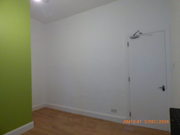 3 Bedroom Mews To Rent In Dewar Place Lane, Edinburgh, EH3