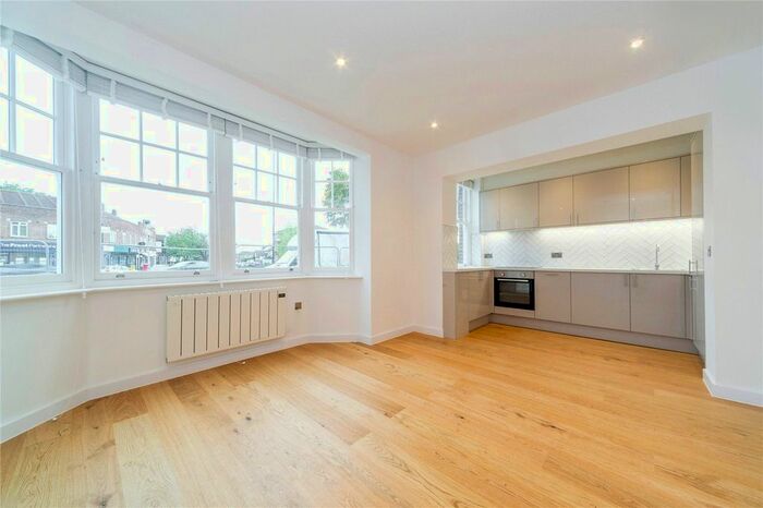 1 Bedroom Flat To Rent In High Street, Feltham, TW13