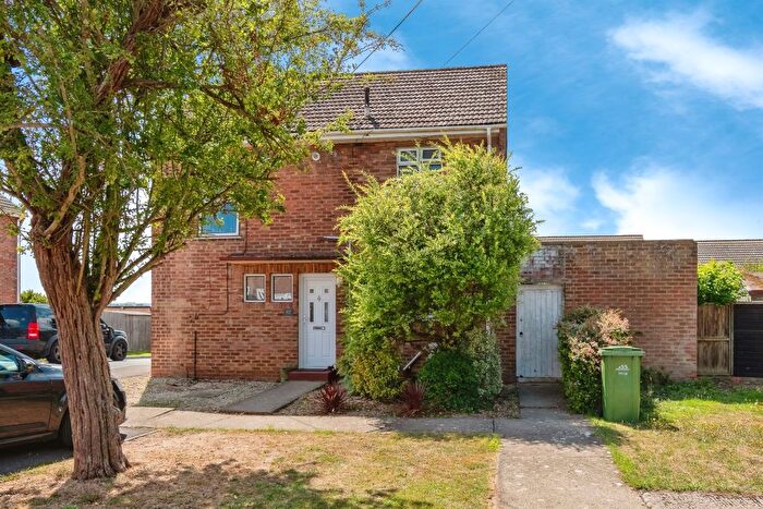 2 Bedroom Detached House For Sale In Berryfield Park, Melksham, SN12