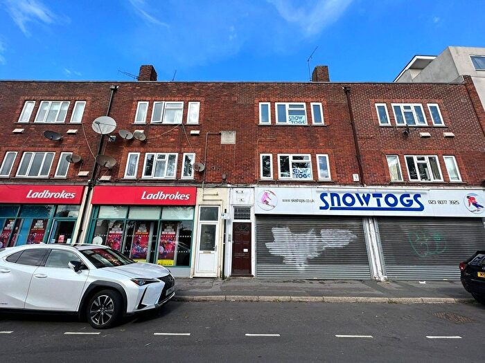 2 Bedroom Flat To Rent In Millbrook Road West, Southampton, Hampshire, SO15