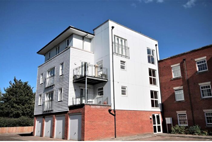 2 Bedroom Flat For Sale In Waters Edge, Canterbury, Kent, CT1