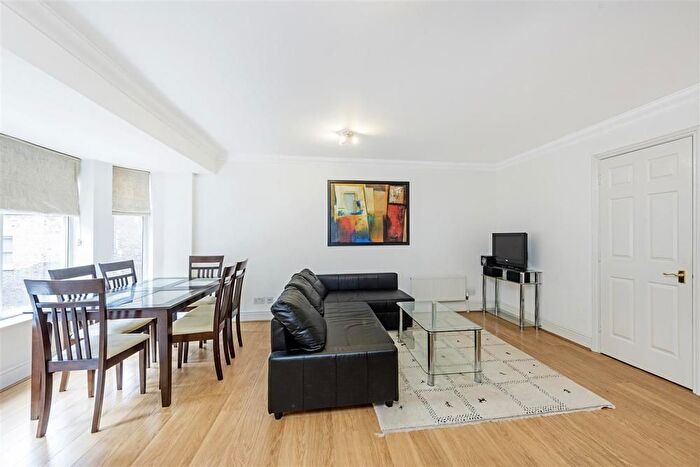 1 Bedroom Flat To Rent In James Street, Marylebone, London, W1U