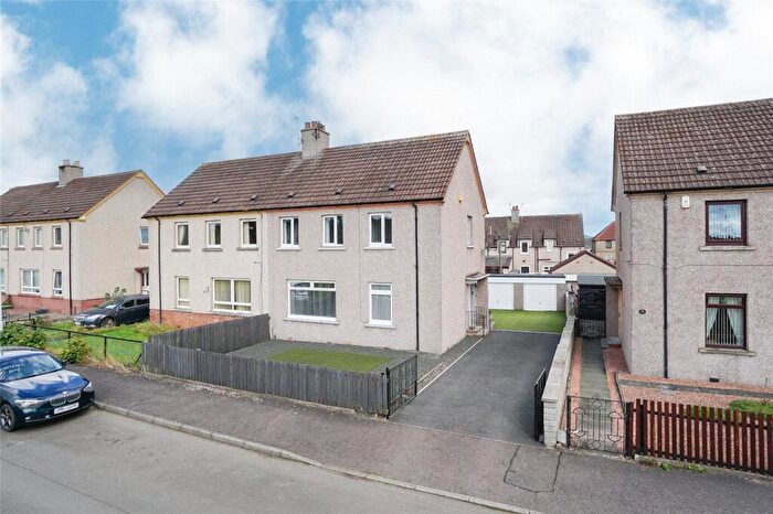 3 Bedroom Semi Detached House For Sale In Maple Gardens, Methil, Leven, Fife, KY8