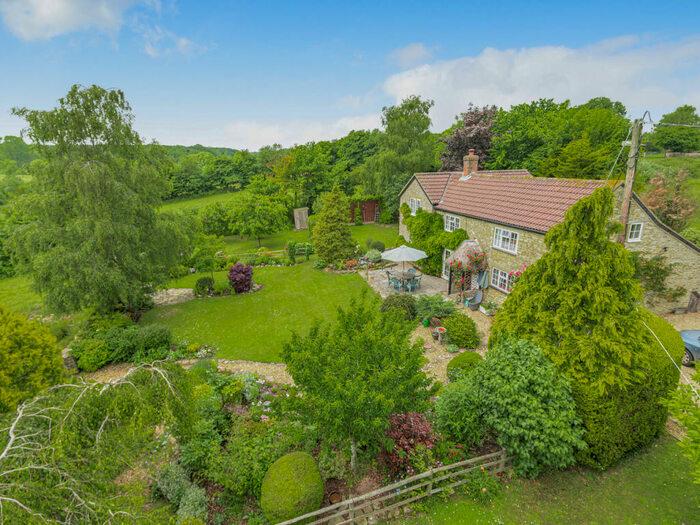 3 Bedroom Detached House For Sale In Yenston, Templecombe, Somerset, BA8