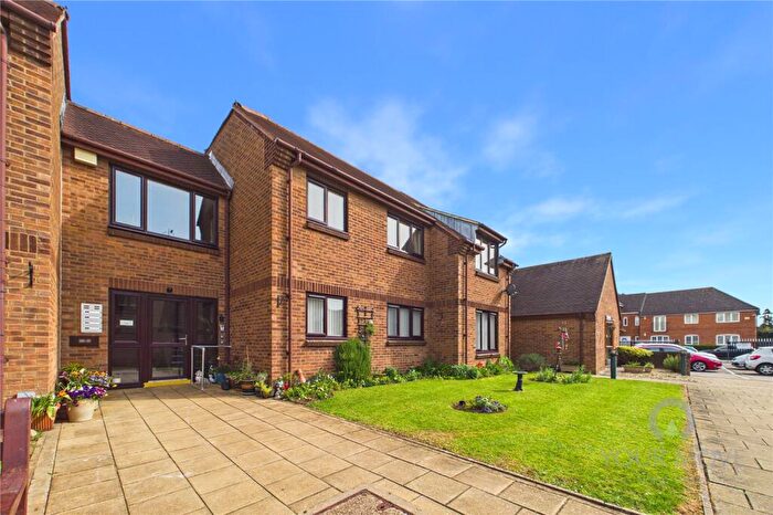 2 Bedroom Flat For Sale In Pond Farm Close, Duston, Northampton, Northamptonshire, NN5