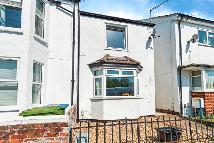 3 Bedroom Terraced House For Sale In Norman Road, Southampton, Hampshire, SO15