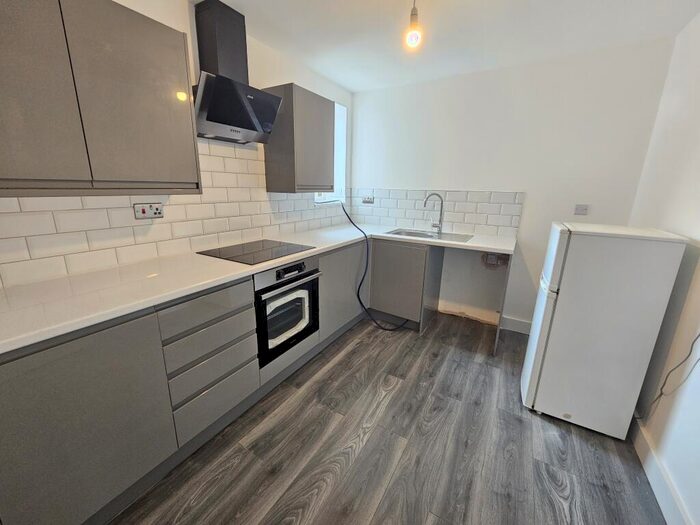 1 Bedroom Flat To Rent In Stockett Lane, Coxheath, ME17