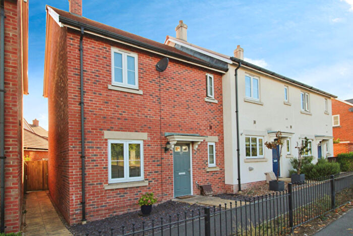 3 Bedroom End Of Terrace House To Rent In Picket Twenty Way, Andover, SP11