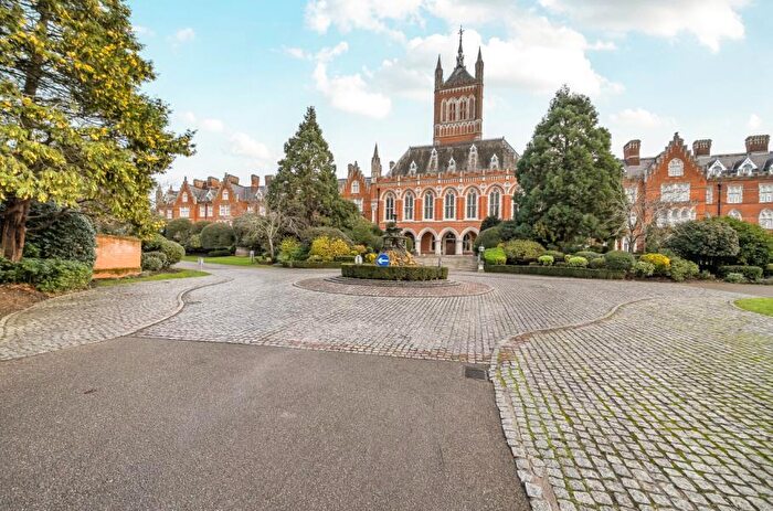 2 Bedroom Apartment To Rent In Virginia Water, Surrey, GU25