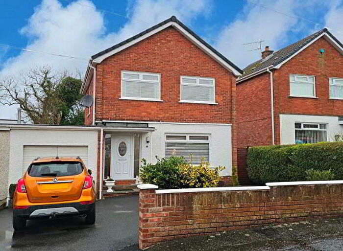 3 Bedroom House For Sale In Milebush Park, Carrickfergus, BT38