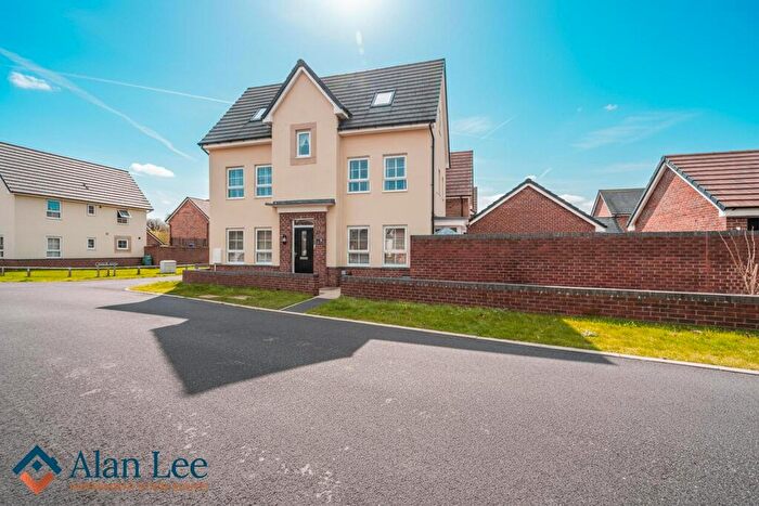 4 Bedroom Detached House For Sale In Albion Way, Macclesfield, SK11