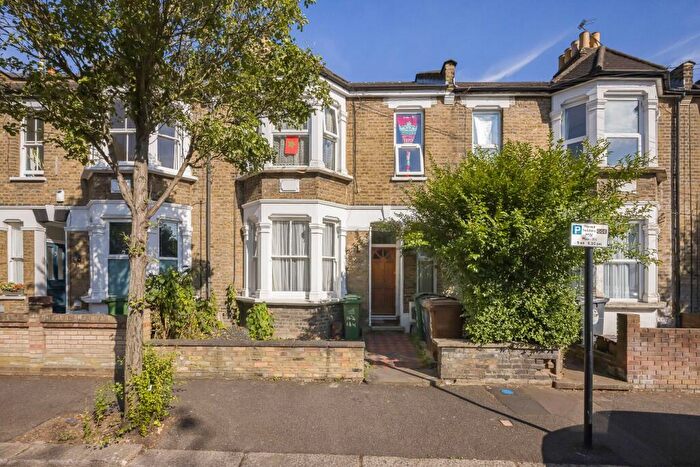 2 Bedroom Flat To Rent In Morley Road, E10