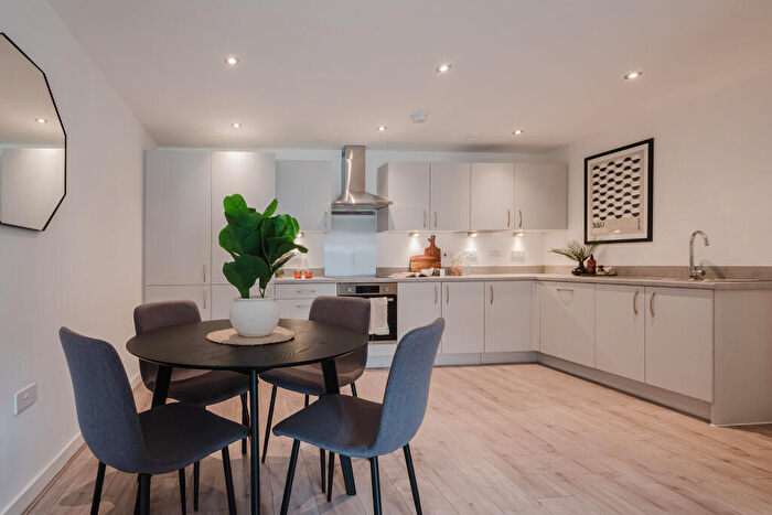 2 Bedroom Apartment To Rent In Brick Kiln Road, Manchester, M12