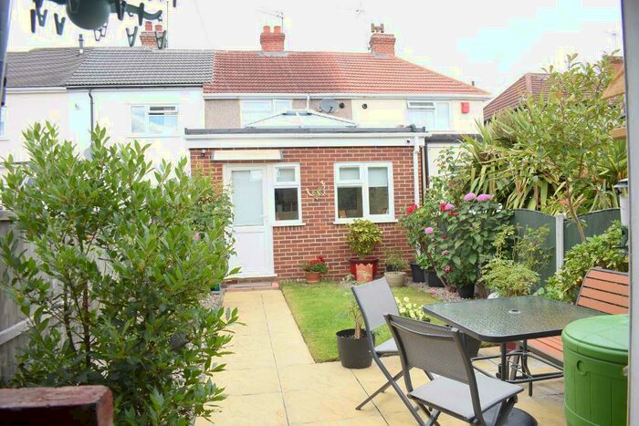 3 Bedroom Terraced House For Sale In Elm Park Avenue, Elm Park, Essex, RM12
