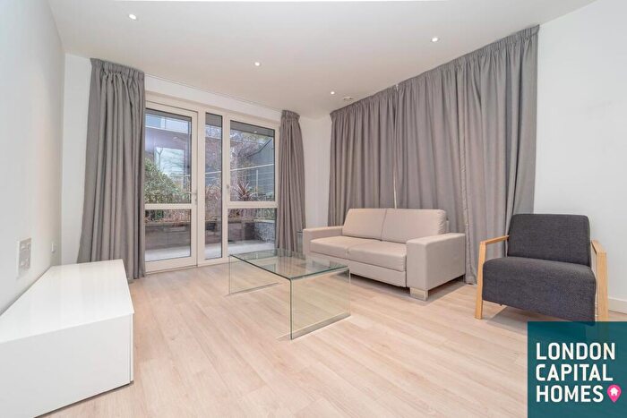 1 Bedroom Apartment To Rent In Hartwood Court, Devan Grove, London, N4