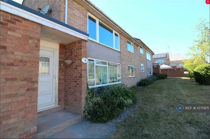 3 Bedroom Flat To Rent In Orsino Walk, Colchester, CO4