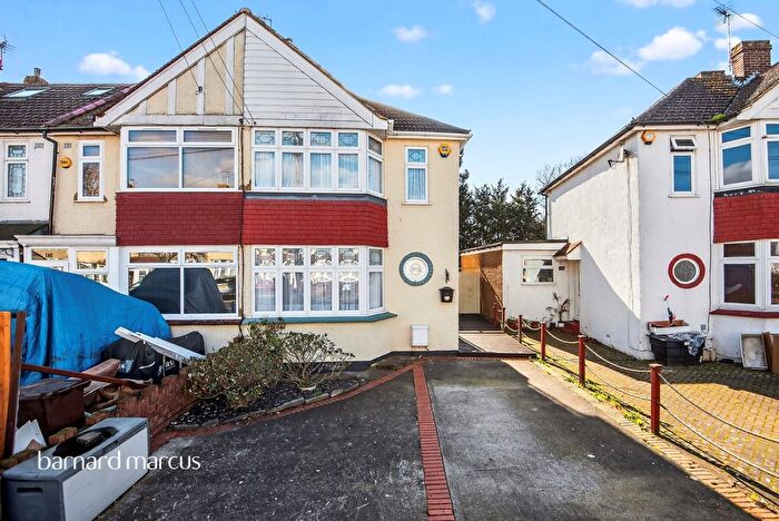 2 Bedroom End Terrace House For Sale In Rochester Avenue, Feltham, TW13