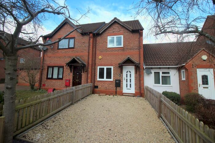 2 Bedroom Terraced House To Rent In Twitchen Lane, Furzton, MK4