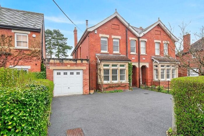 4 Bedroom Semi Detached House For Sale In The Breach, Devizes, SN10