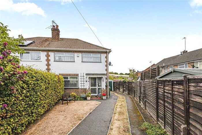 3 Bedroom Semi-detached House For Sale In Knaphill, Woking, Surrey, GU21