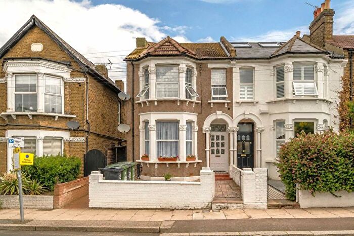 2 Bedroom Flat To Rent In George Lane, Lewisham, SE13