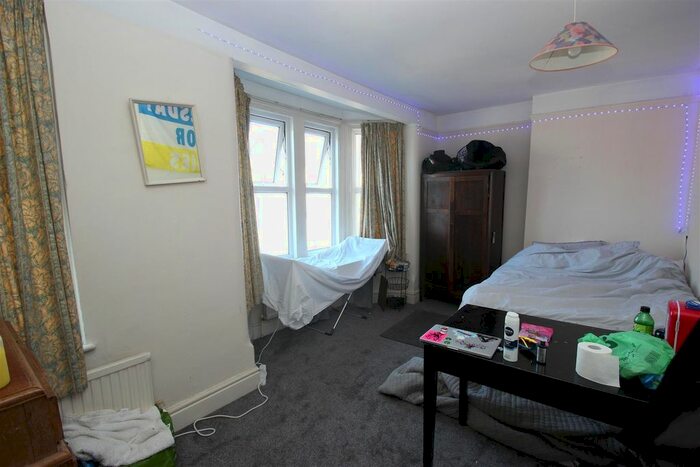 6 Bedroom Property To Rent In Southfield Road, Oxford, OX4