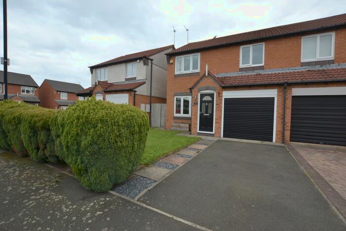 3 Bedroom Semi-Detached House To Rent In Whernside Close, Washington, NE37