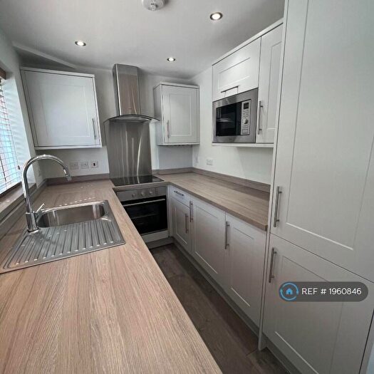 1 Bedroom Flat To Rent In Marford Road, Wheathampstead, St. Albans, AL4