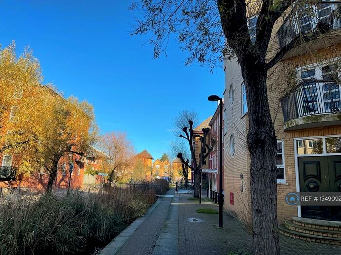 1 Bedroom Flat To Rent In Monkton House, London, SE16