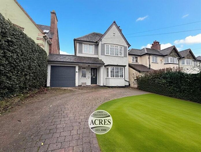 3 Bedroom Detached House For Sale In Clarence Road, Four Oaks, Sutton Coldfield, B74