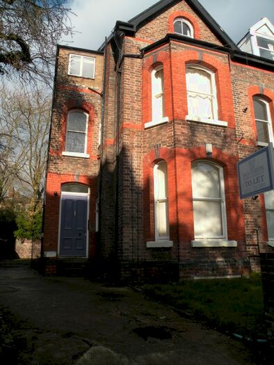 3 Bedroom Flat To Rent In Croxteth Grove, Liverpool, L8