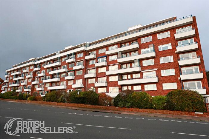 3 Bedroom Apartment For Sale In Cliff Road, Eastbourne, East Sussex, BN20
