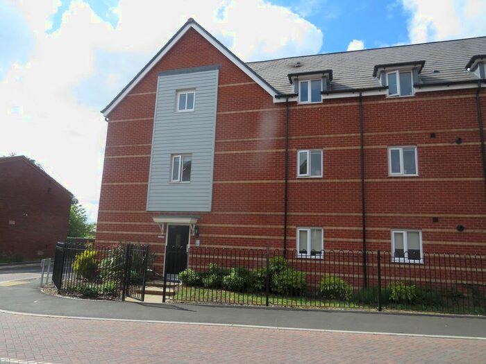 2 Bedroom Flat To Rent In St. Quentin Street, Walsall WS2