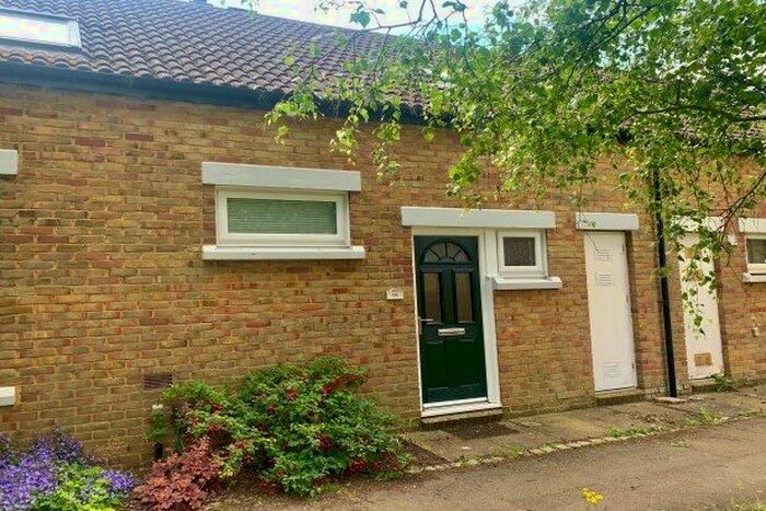 3 Bedroom Terraced House To Rent In Axe Head Road, Northampton, NN4