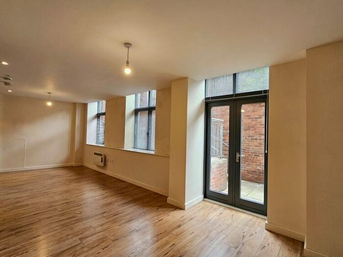 1 Bedroom Apartment To Rent In Weavers House East Street Leeds, LS9
