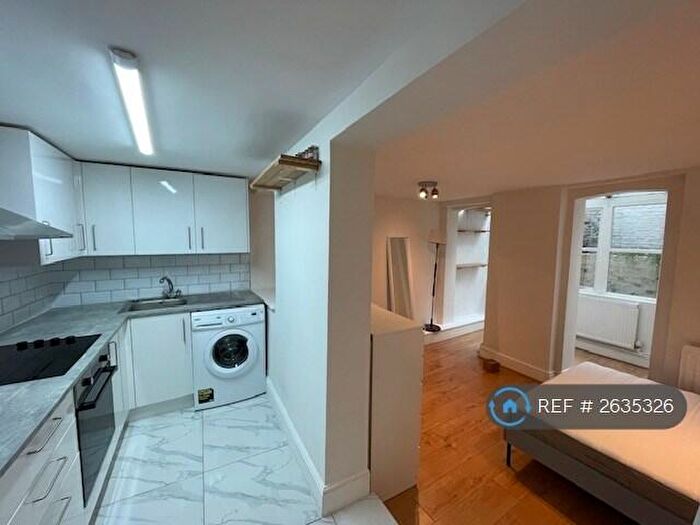 1 Bedroom Flat To Rent In Pratt Street, London, NW1