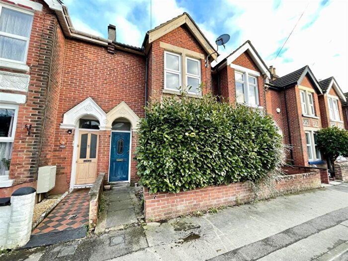 3 Bedroom House To Rent In Dutton Lane, Eastleigh, SO50