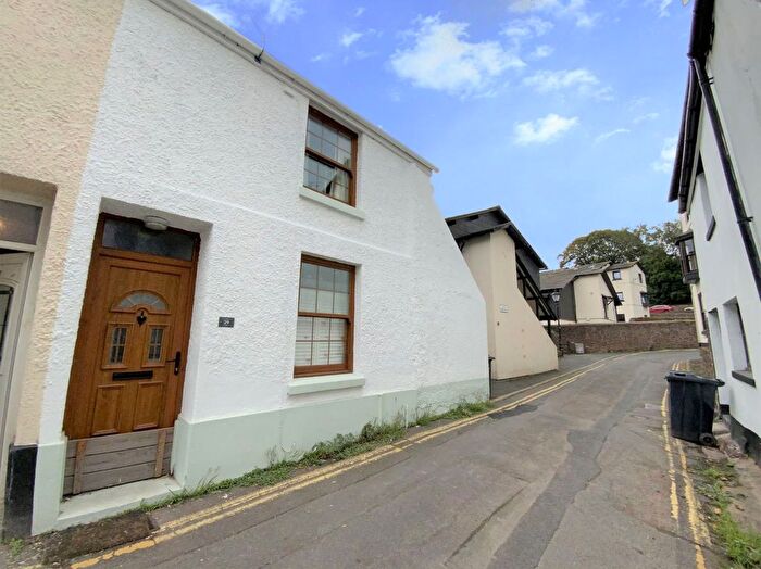 2 Bedroom End Terrace House For Sale In Princes Street, Paignton, TQ3
