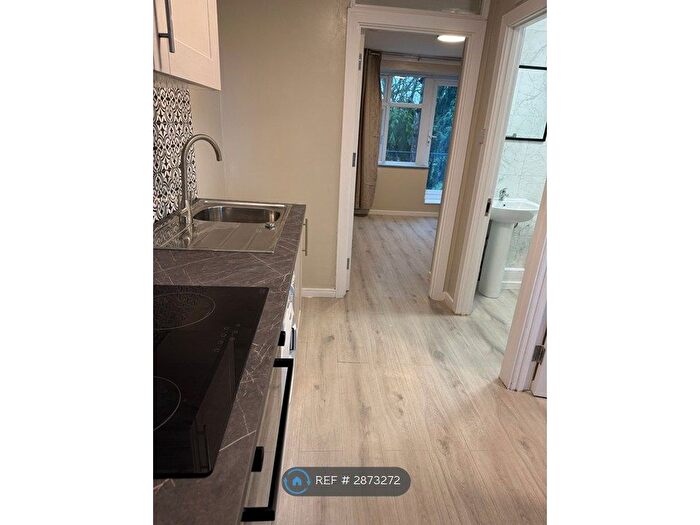 1 Bedroom Flat To Rent In Viceroy Court, Dunstable, LU6