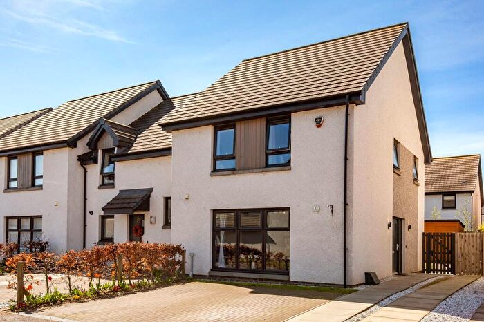 3 Bedroom Terraced House For Sale In Latch Dubh Lane, Kinross, KY13