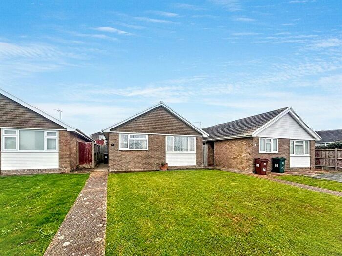 2 Bedroom Detached Bungalow For Sale In Sevenoaks Road, Eastbourne, BN23