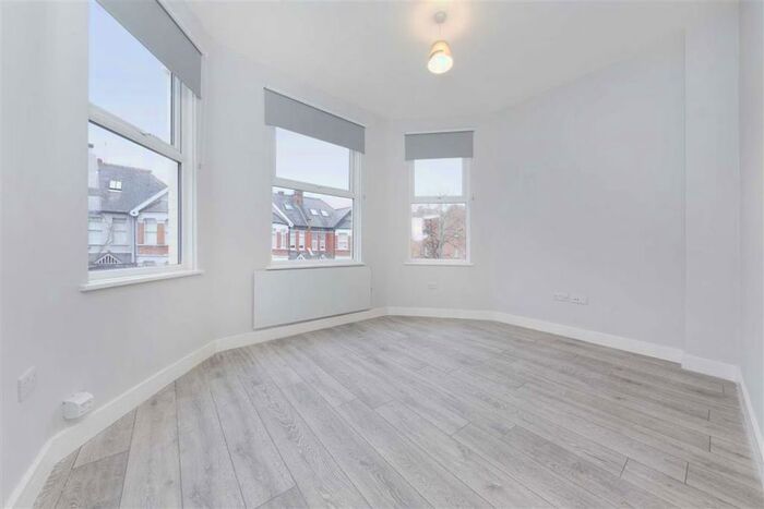 1 Bedroom Flat To Rent In Rondu Road, London, NW2