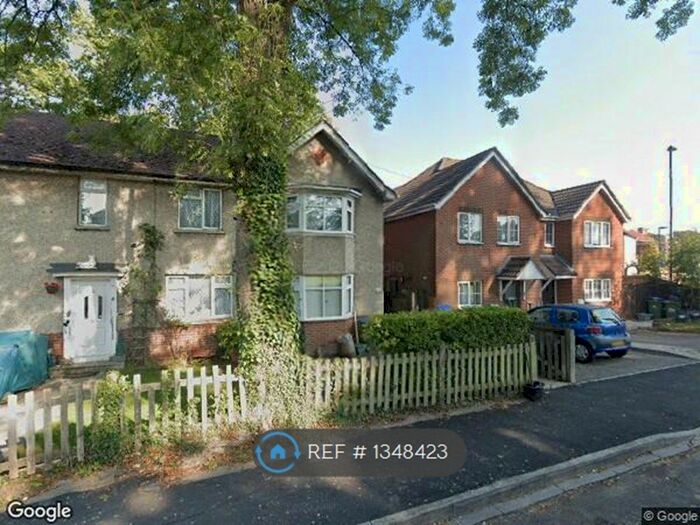 3 Bedroom Semi-Detached House To Rent In Blackthorn Road, Southampton, SO19