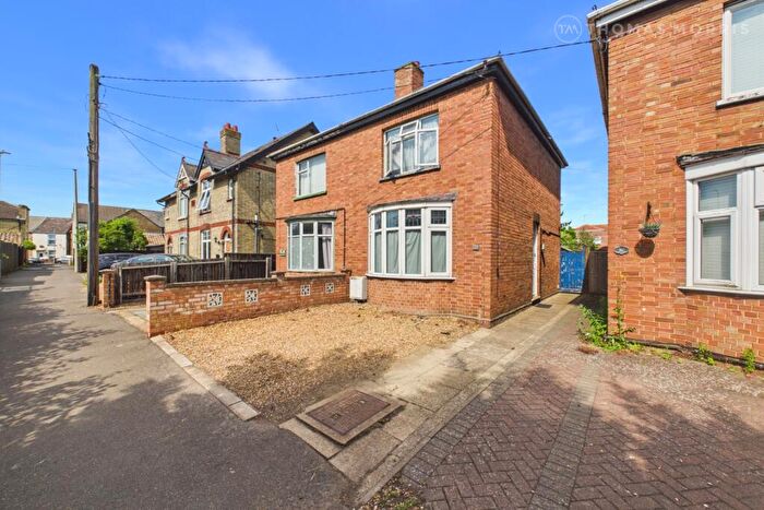 2 Bedroom Semi-Detached House To Rent In Rosemary Lane, Chatteris, Cambridgeshire, PE16