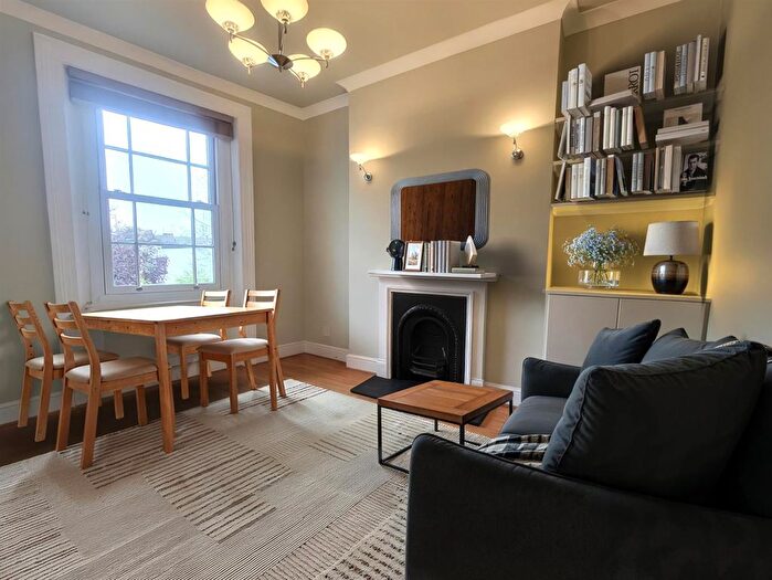 1 Bedroom Flat To Rent In Belsize Village, Belsize Park, NW3