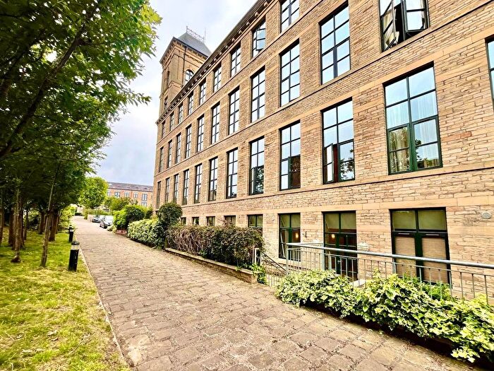 1 Bedroom Flat To Rent In Meadow Road, Apperley Bridge, Bradford, West Yorkshire, Uk, BD10